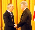 John Bahcall receives the Medal of Science from President Clinton.