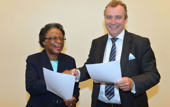 Marrett is shown with Jos Engelen, Chairman of the Netherlands Organisation for Scientific Research.