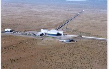 Photo showing an aerial view of the LIGO Hanford Observatory, located in southeastern Washington.