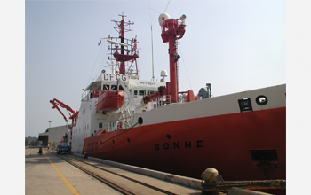 the German Research Vessel (RV) Sonne