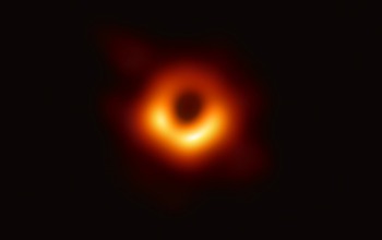 Photographie d'un trou noir