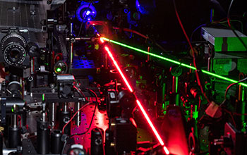Red laser creates nonlinear effects with tiny triangles of gold