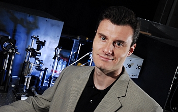 Vadim Backman of Northwestern University led the development of a novel spectroscopy technology.