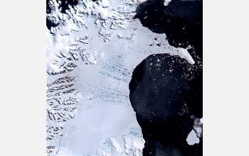 Satellite image showing break up of massive portion of Larsen B ice shelf