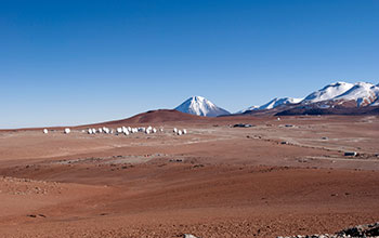 The total number of ALMA antennas is now 33 on the plateau of Chajnantor