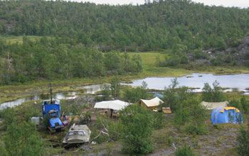 A field camp in the Pechenga Greenstone Belt.