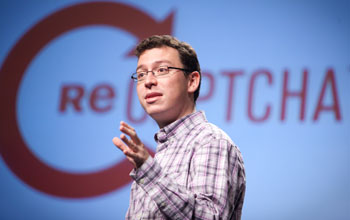 Photo of Luis von Ahn teaching a class at Carnegie Mellon.