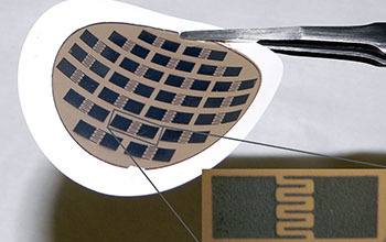 Graphite oxide/polystyrene blends deposited on nylon filter paper