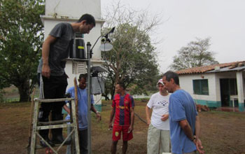 Research team is installing a sensor station to study climate change in the Columbian Andes.